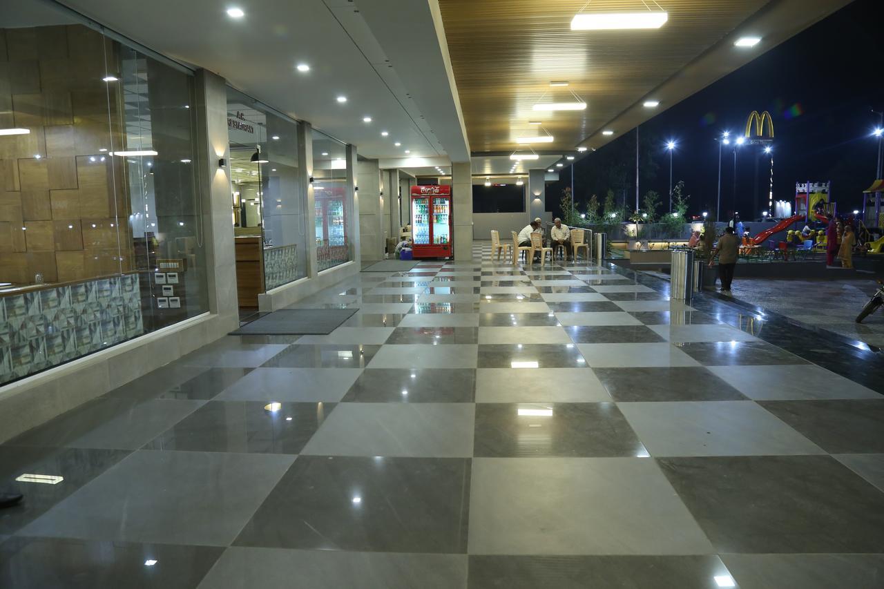 Hotel Novus Bharuch Exterior photo